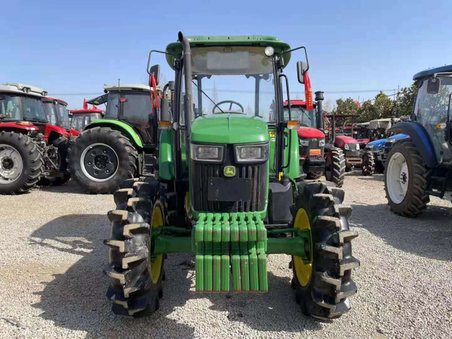 Tracteur multifonctionnel John Deere 5-904 90HP 4WD